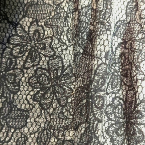 RW&CO Grey Lace & Floral Pattern Blazer - Picture 2 of 8